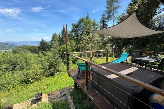 Séjour spa romantique - avec jacuzzi privatif & bouteille de champagne, pour 2 personnes 1 