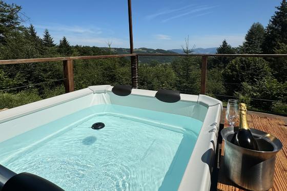 Séjour spa romantique - avec jacuzzi privatif & bouteille de champagne, pour 2 personnes 10 