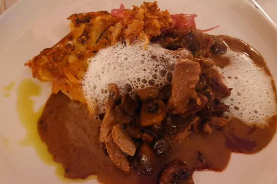 Züri-Geschnetzeltes mit Rösti - Traditionsgericht für 2 im Herzen von Zürich 2 