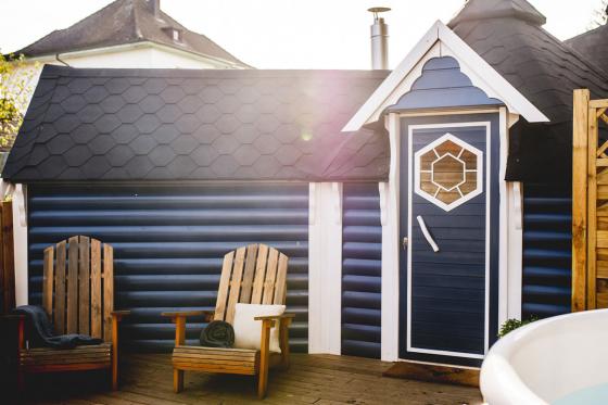 Übernachtung finnische Kota  - 1 Nacht inkl. Käsefondue und Weisswein für 2 Personen 1 