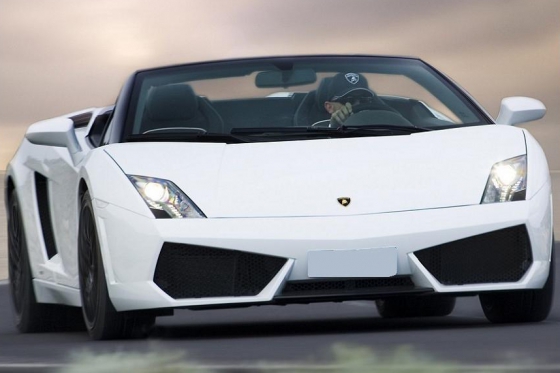 Lamborghini selber fahren - 1 Stunde ab Zürich 2 