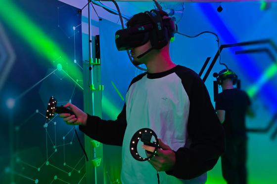 Escape game en réalité virtuelle - Immersion collective en univers 4K pour 1 personne 4 