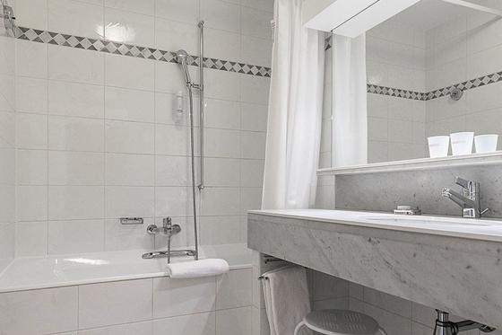 Séjour aux Bains de Saillon - 1 nuit en chambre cosy avec fondue pour 2 personnes 14 