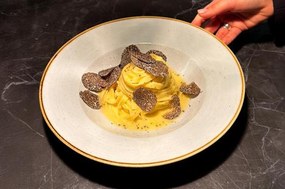 Trüffelmenü für 2 Personen - Gourmet-Erlebnis mit Premium Prosecco in Zürich 3 