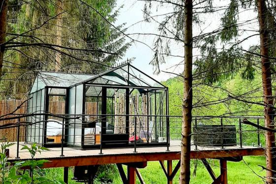 Séjour dans une maison de verre - 1 nuit détente et nature pour 2 personnes  