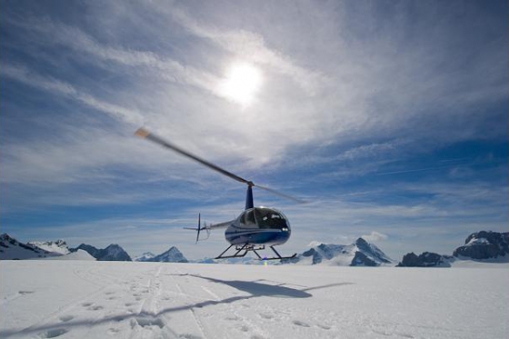 Glarner Alpen Helikopterflug - mit Gletscherlandung und Apéro | für 2 Personen 1 