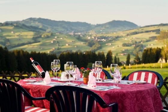 Helikopter-Weekend für 2 - mit Übernachtung, Dinner und Wellness 3 