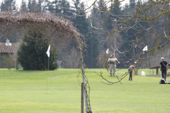 Swin Golf pour deux - Boissons incluses - à Tschugg 9 