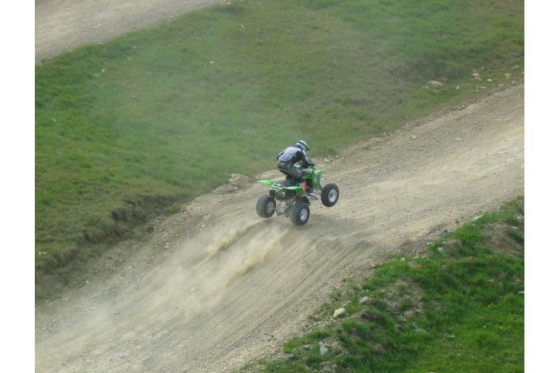 Quad auf Motocross Strecke - Fahrspass für Offroad-Fans 5 