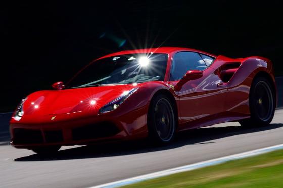 Ferrari 488 GTB & voiture de sport - 6 tours sur circuit  