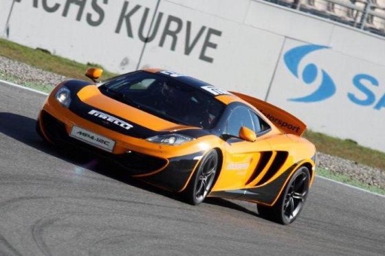6 Runden fahren oder Racetaxi - Lamborghini, McLaren oder Porsche  