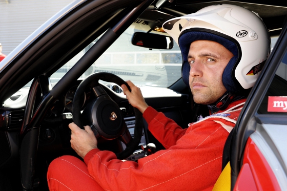 6 Runden fahren oder Racetaxi - Lamborghini, McLaren oder Porsche 5 