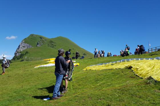 Schnupperkurs Gleitschirmfliegen - 1 Tag am Vierwaldstättersee 1 