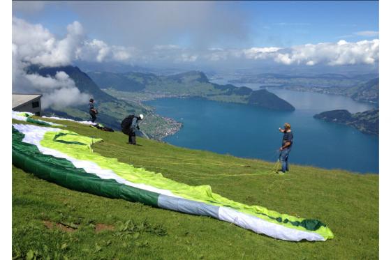 Schnupperkurs Gleitschirmfliegen - 1 Tag am Vierwaldstättersee 2 