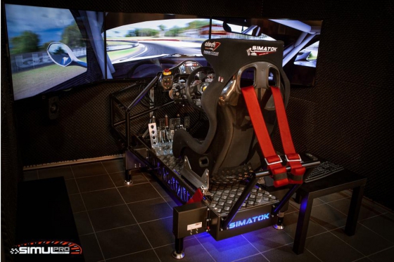 Simulateur de course automobile - 1 session de 20min  