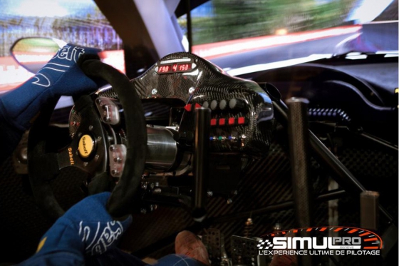 Simulateur de course auto en VR - 40 minutes de plaisir avec réalité virtuelle en option 3 