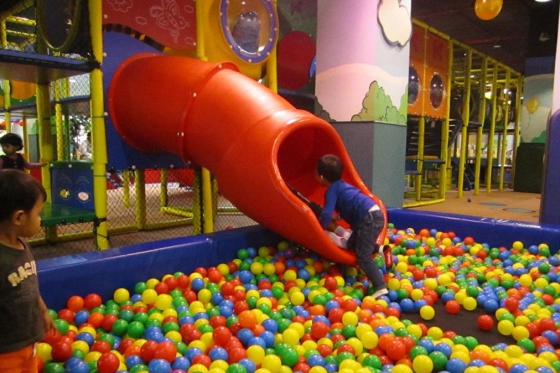 Indoor Kinderspielplatz - Tageskarte für 1 Kind 2 