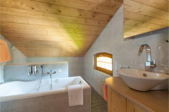 Séjour romantique au Chalet Kalbermatten - Accès libre aux Bains d'Ovronnaz + massage + repas + champagne  14 