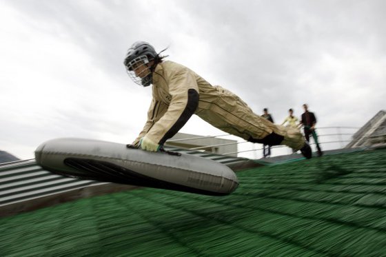Descentes en airboard - Sur le tremplin de saut à ski d'Einsiedeln. pour 1 personne 3 