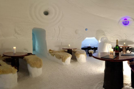 Saut à l'élastique & fondue - Sur le sommet Stockhorn - avec fondue dans un igloo 3 