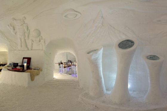 Saut à l'élastique & fondue - Sur le sommet Stockhorn - avec fondue dans un igloo 4 