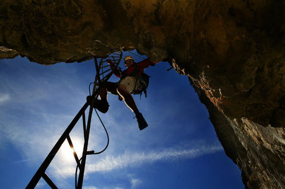 Via ferrata avec guide - Magnifique sortie sur l'Allmenalp 1  Via ferrata avec guide - Magnifique sortie sur l'Allmenalp 1