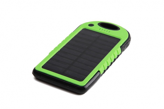 Solar Powerbank Grün - für Smartphone und USB-Geräte  