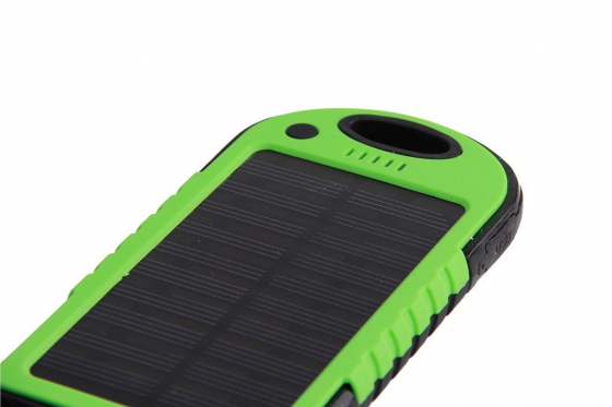 Solar Powerbank Grün - für Smartphone und USB-Geräte 3 