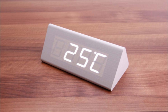 Wooden LED Wecker  - The Temple weiss 1 