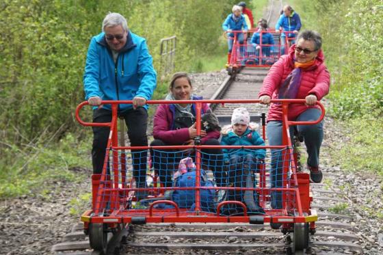 Schienenvelo 2-5 Stunden - Familienausflug 2 