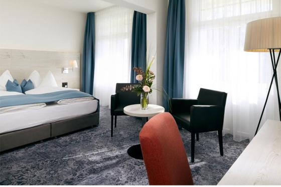 Séjour au bord du lac de Thoune - Nuit en loveroom, dîner aux chandelles et bouteille de Prosecco inclus 6 