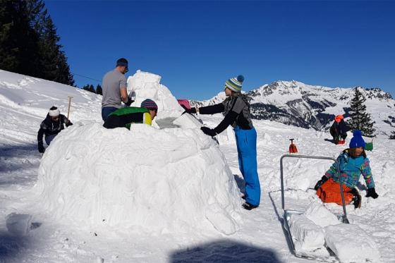 Iglu Übernachtung - im selbst gebauten Iglu 3 
