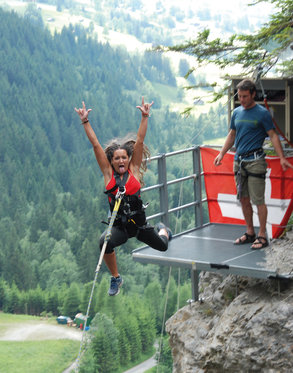 Canyon Jump - Grindelwald 2 