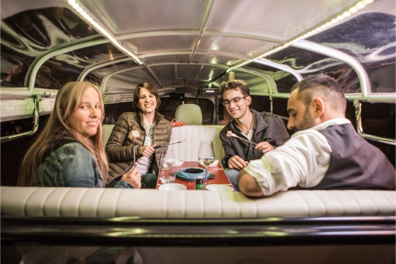 Fondue en tuk-tuk - pour 4 personnes - à Zurich 1 