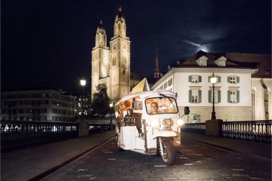 Fondue en tuk-tuk - pour 4 personnes - à Zurich 4 
