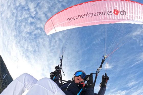 Parapente à Davos - Vol en haute altitude à plus de 2500 m. 2  Parapente à Davos - Vol en haute altitude à plus de 2500 m. 2