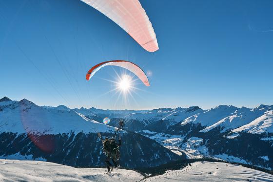 Parapente à Davos - Vol en haute altitude à plus de 2500 m. 5  Parapente à Davos - Vol en haute altitude à plus de 2500 m. 5