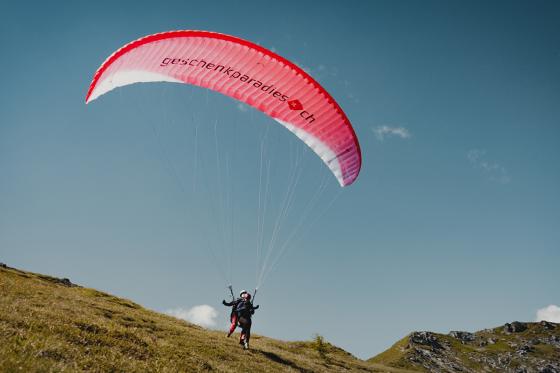 Parapente à Davos - Vol en haute altitude à plus de 2500 m. 9  Parapente à Davos - Vol en haute altitude à plus de 2500 m. 9
