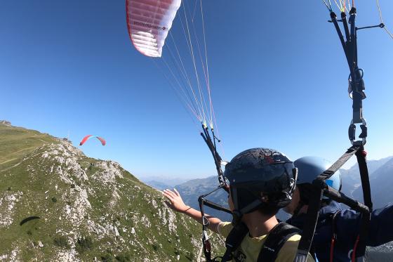 Parapente à Davos - Vol en haute altitude à plus de 2500 m. 13  Parapente à Davos - Vol en haute altitude à plus de 2500 m. 13