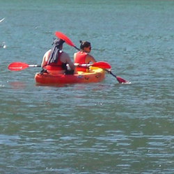Kayak en famille, sur le lac de Bienne