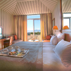 Escapade Gourmande pour deux, 1 nuit au Grand Hôtel du Domaine de Divonne avec repas inclus