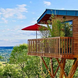 Luxus Baumhaus Übernachtung, inkl. Spa, 45 minütige Massage und Frühstück für 2 Personen