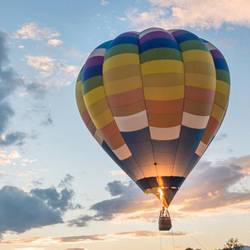 Sonnenaufgang Ballonfahrt, in Aargau oder St.Gallen für 2 Personen