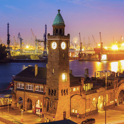 Hamburg Erlebnisreise, inkl. Hafenfahrt, Dinner Gutschein, Museumsschiff und Elbphilharmonie Plaza