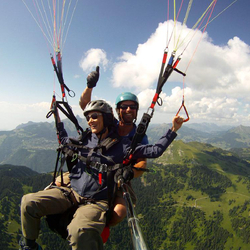 Parapente Alpes vaudoises, 800 mètres de dénivelé 