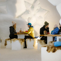 Fondue-Plausch, für 1 Person im Schnee Iglu-Restaurant Engstligenalp