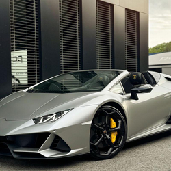 Lamborghini Huracan EVO Spyder, 3h Mieten inkl. 100 Freikilometer
