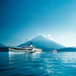 Wunderbarer Tag, inkl. Brunch und Schifffahrt, 1. Klasse für 2 Personen