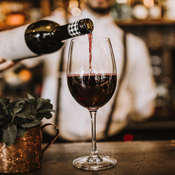 Abbonamento di vino di lusso, 3 mesi, 18 bottiglie, per il piacere del vostro palato