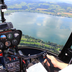 Helikopter selber fliegen, 30 Minuten für 1 Person in Basel 